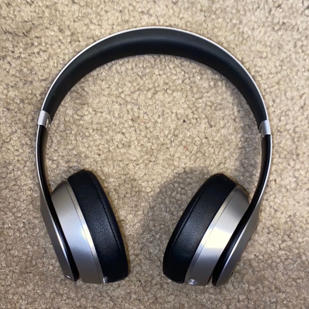Beats Solo 3 Wireless - silver